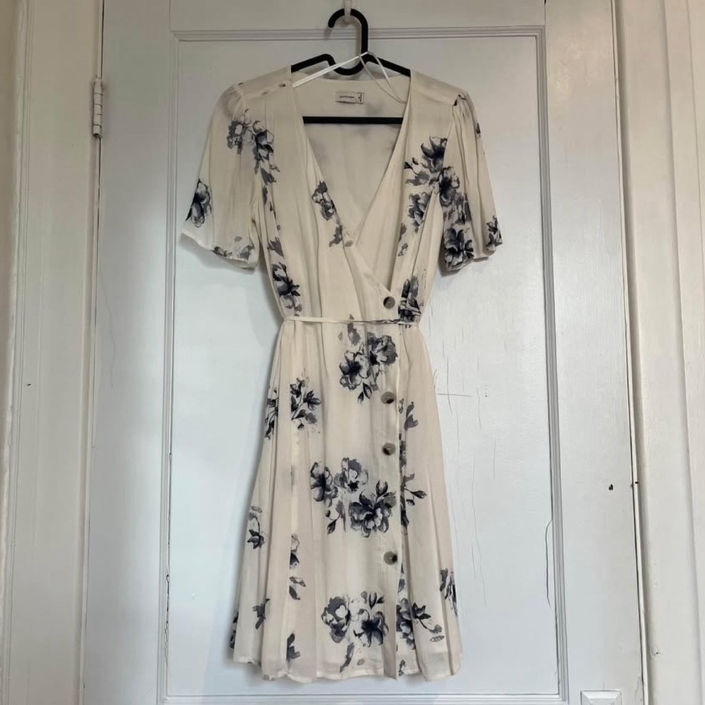 Gentle Fawn White Floral Flutter Sleeve Sundress